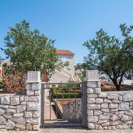 Apartments Batinic Supetar Exterior photo