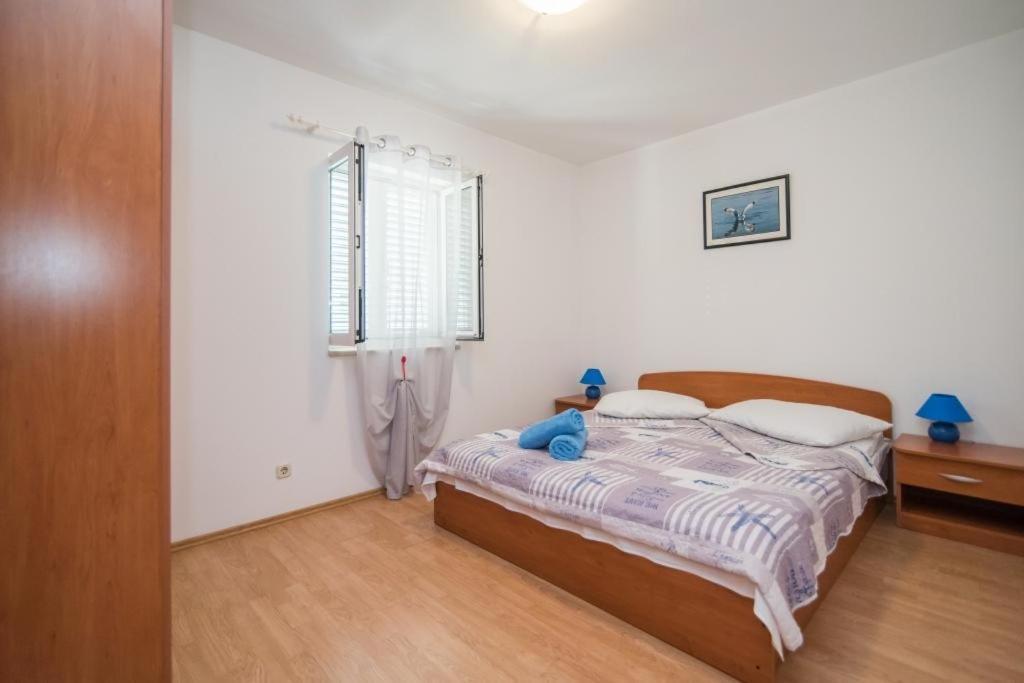 Apartments Batinic Supetar Exterior photo